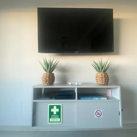 Modern 2br Private Parking Walk To Dona Ana & Old Town * Lagos