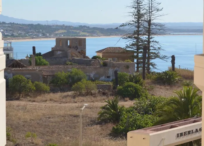 Above The Beach, 10 Min From The Center - Casa Da Tartaruga 라고스